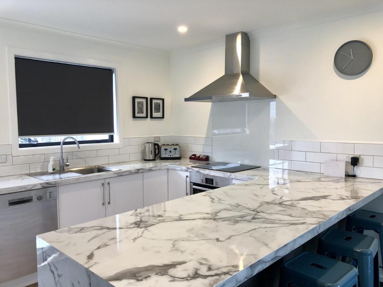 Townhouse Feel In Irishman Villa Twizel Kamer foto